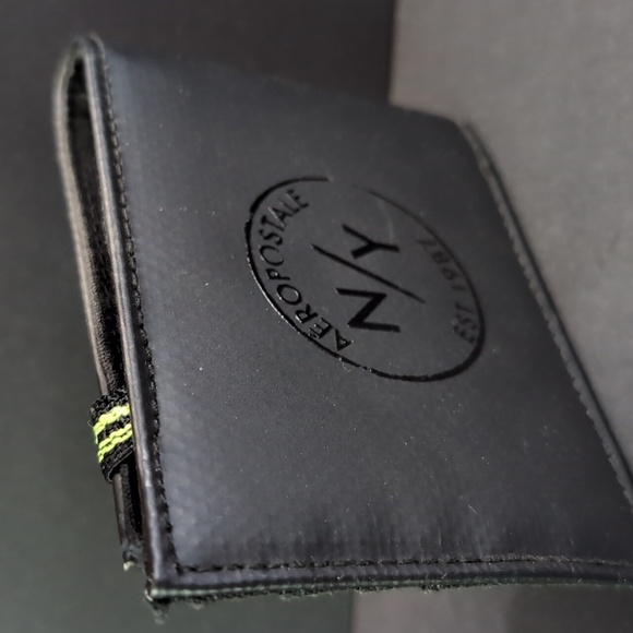 Aeropostale N/Y Black Bi-fold Wallet with Elastic Strap. - Picture 1 of 6